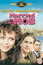 Watch Married to the Mob Soap2day